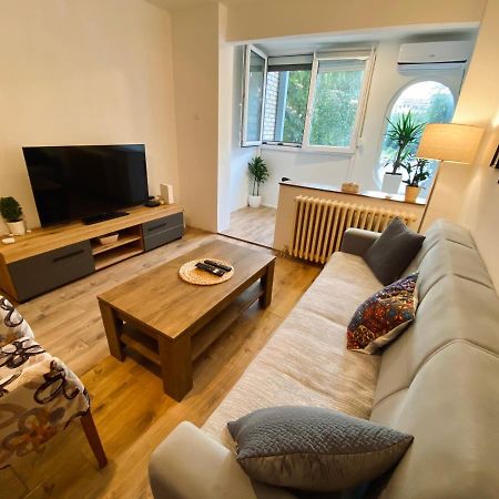 Pančevo Apartman Ann II מראה חיצוני תמונה